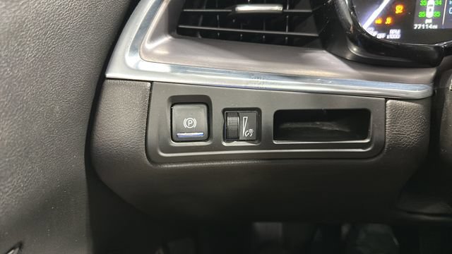 Used 2019 Cadillac XT5 Luxury FWD image 12
