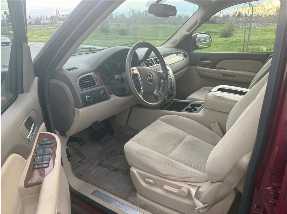 Used 2007 GMC Yukon SLE w/ Skid Plate Package image 9