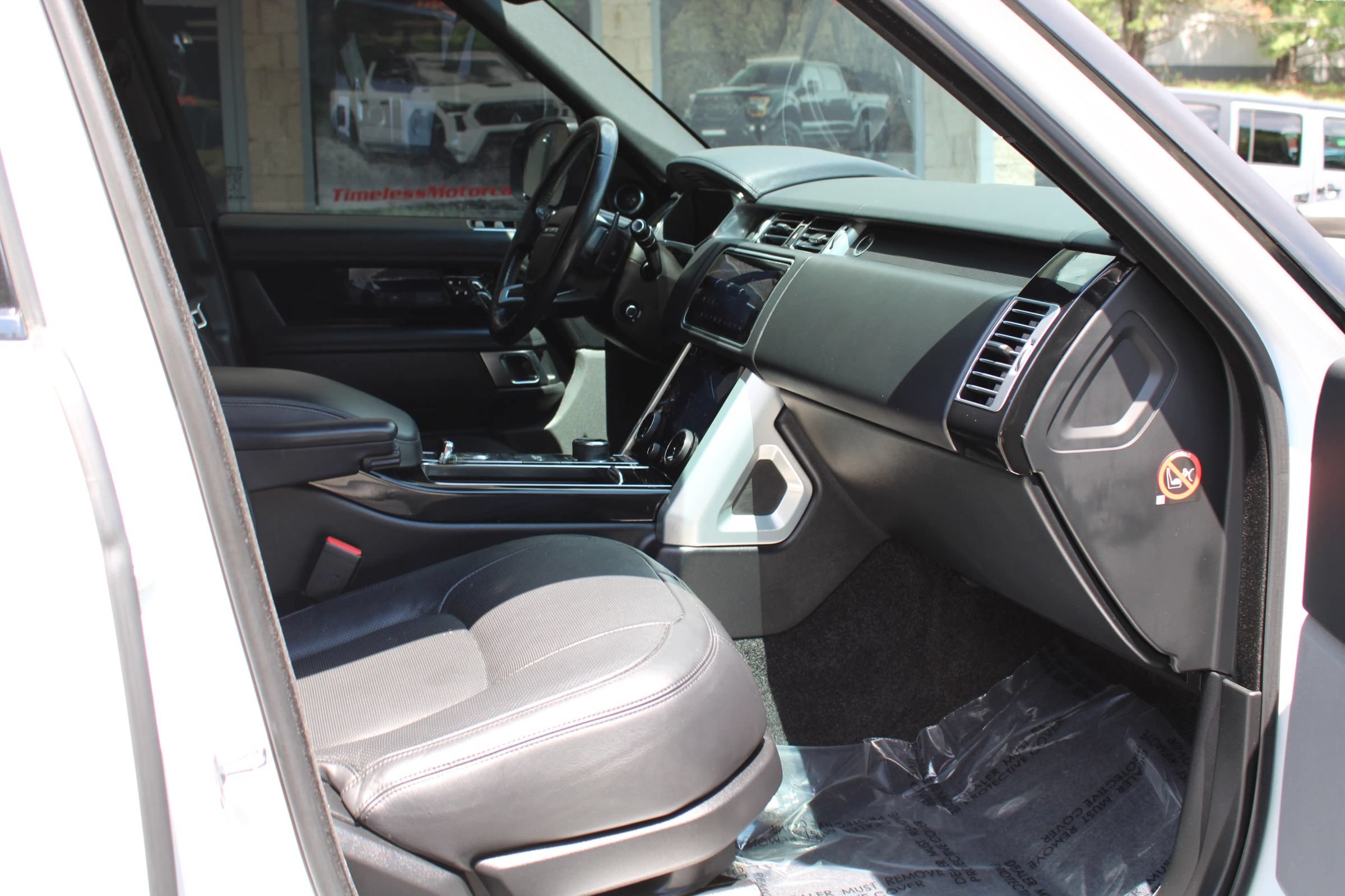 Used 2019 Land Rover Range Rover Supercharged AWD/4WD image 18