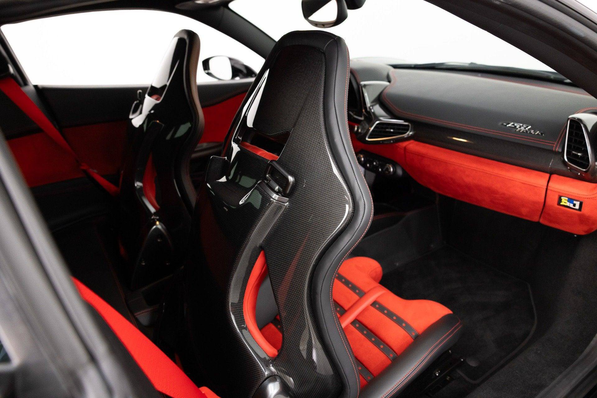 Certified 2015 Ferrari 458 Italia Coupe RWD image 55