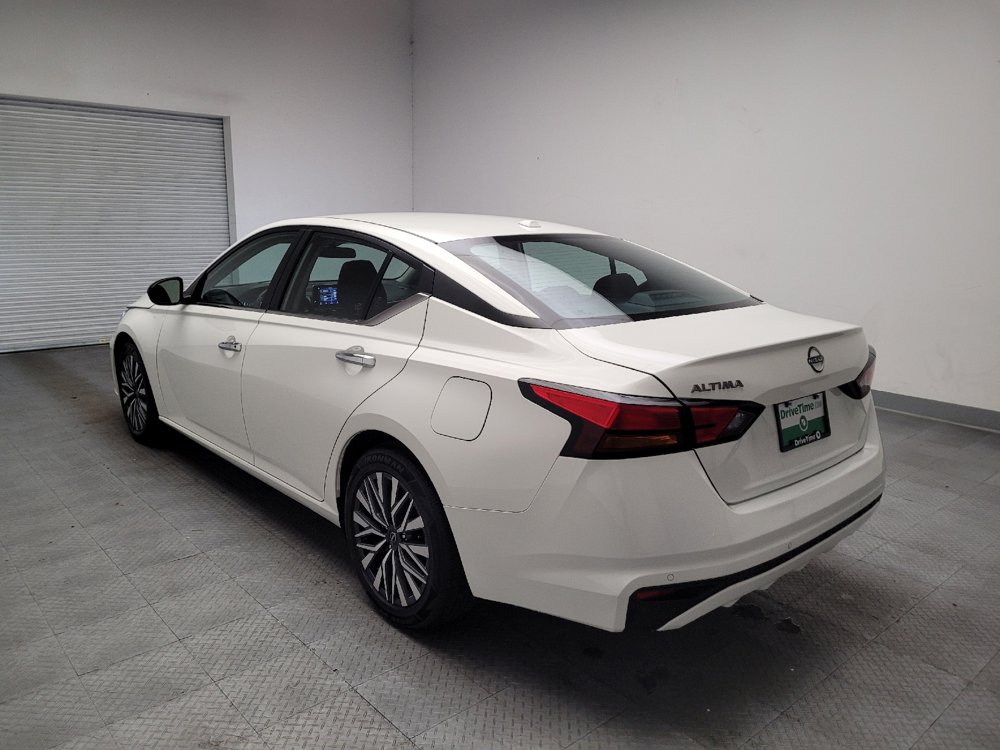 Used 2025 Nissan Altima 2.5 SV FWD image 5