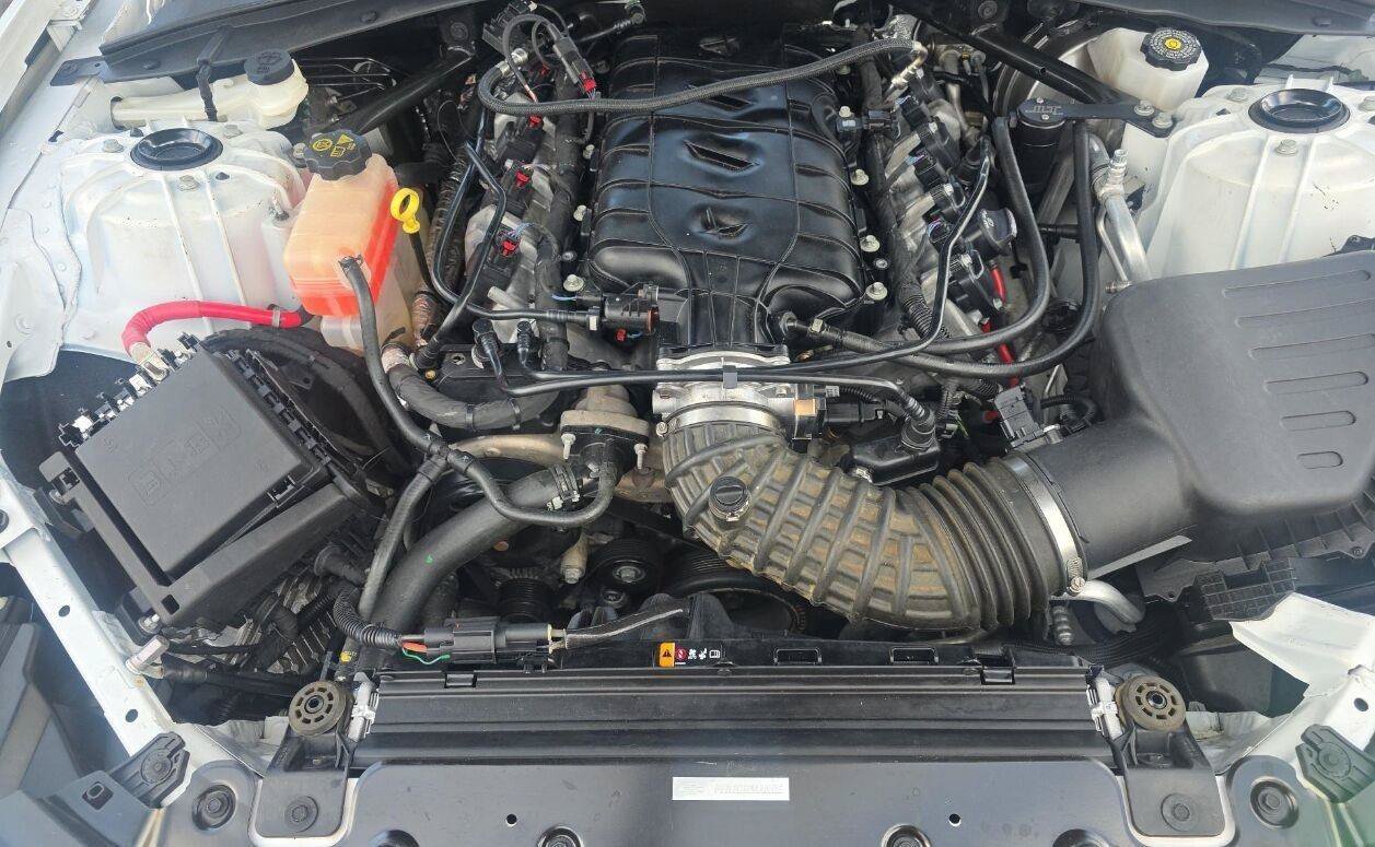 Used 2022 Chevrolet Camaro SS RWD image 8