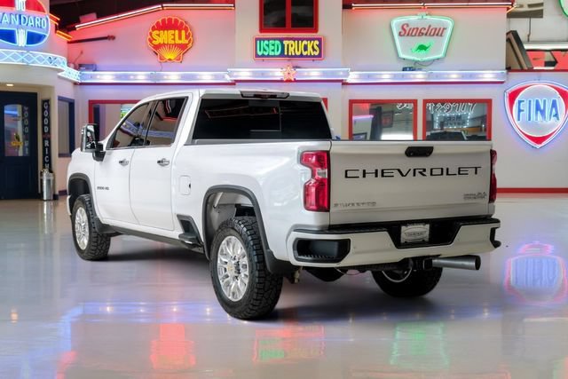 Used 2022 Chevrolet Silverado 2500 High Country w/ Z71 Off-Road Package AWD/4WD image 4