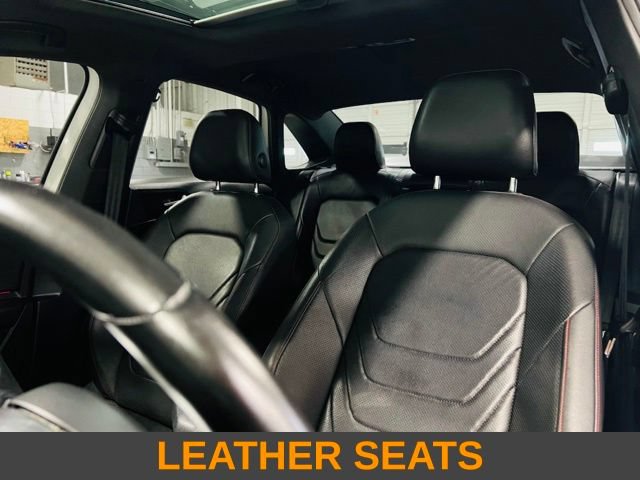 Used 2021 Volkswagen Jetta GLI Autobahn FWD image 3
