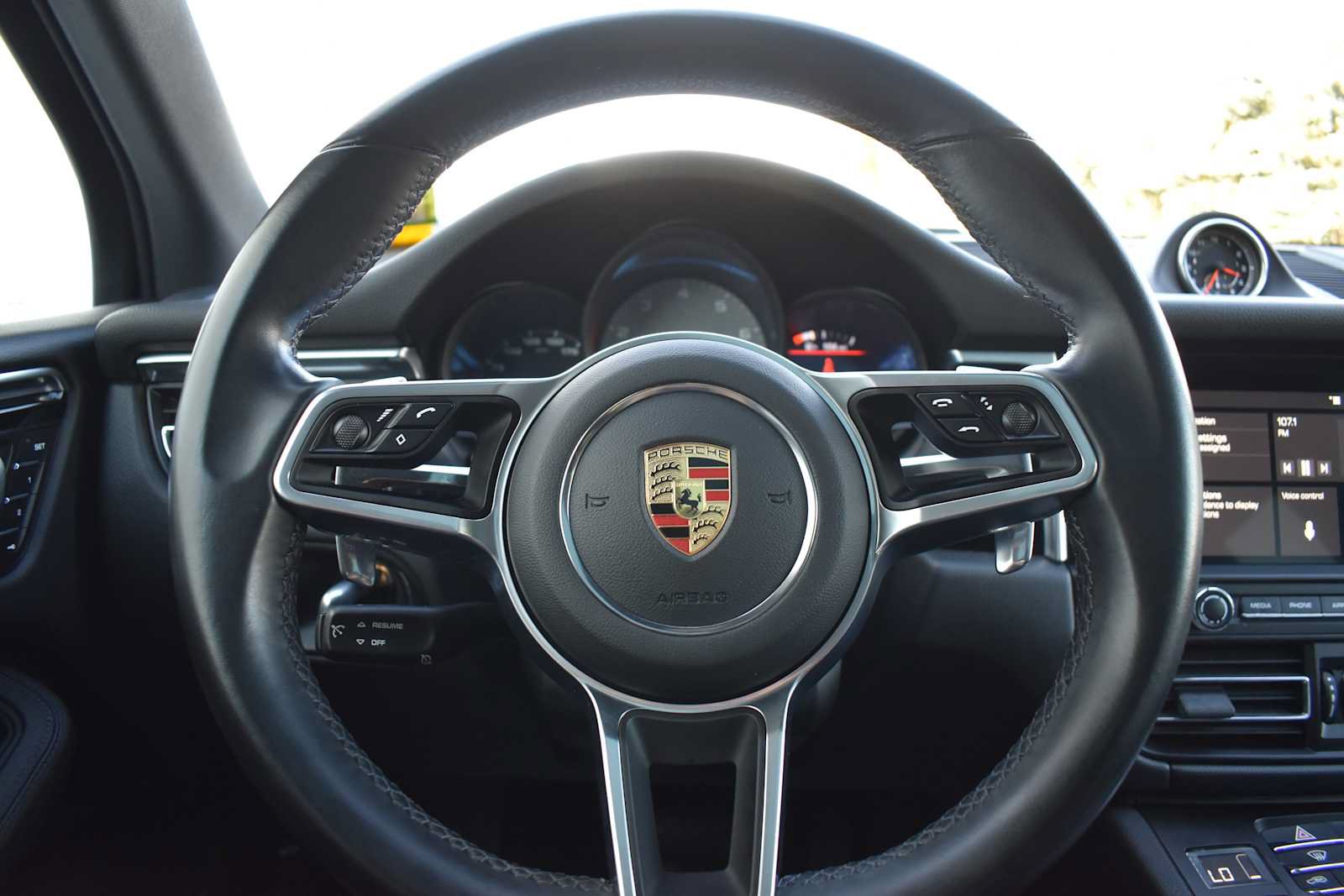 Used 2021 Porsche Macan S AWD/4WD image 25