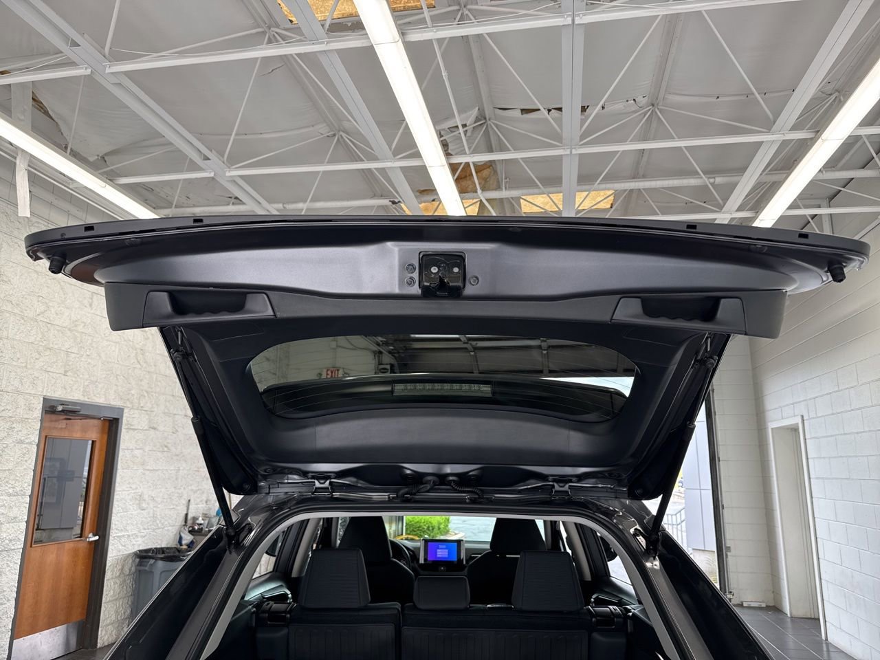 Certified 2025 Toyota RAV4 LE AWD/4WD image 11