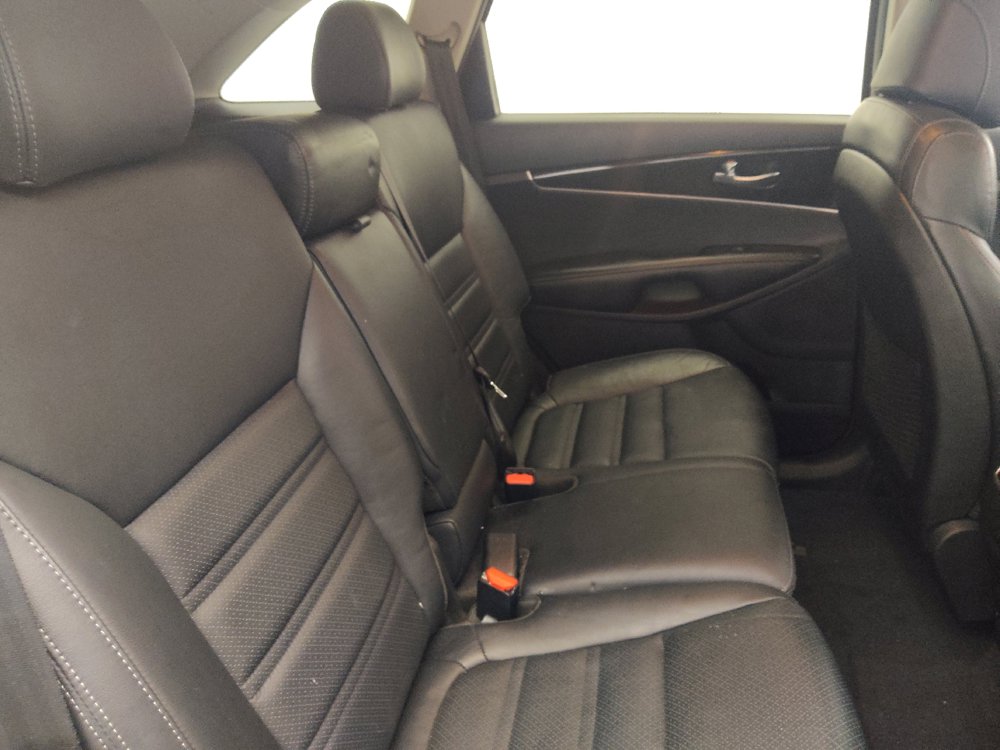 Used 2017 Kia Sorento AWD w/ LX Convenience Package image 19