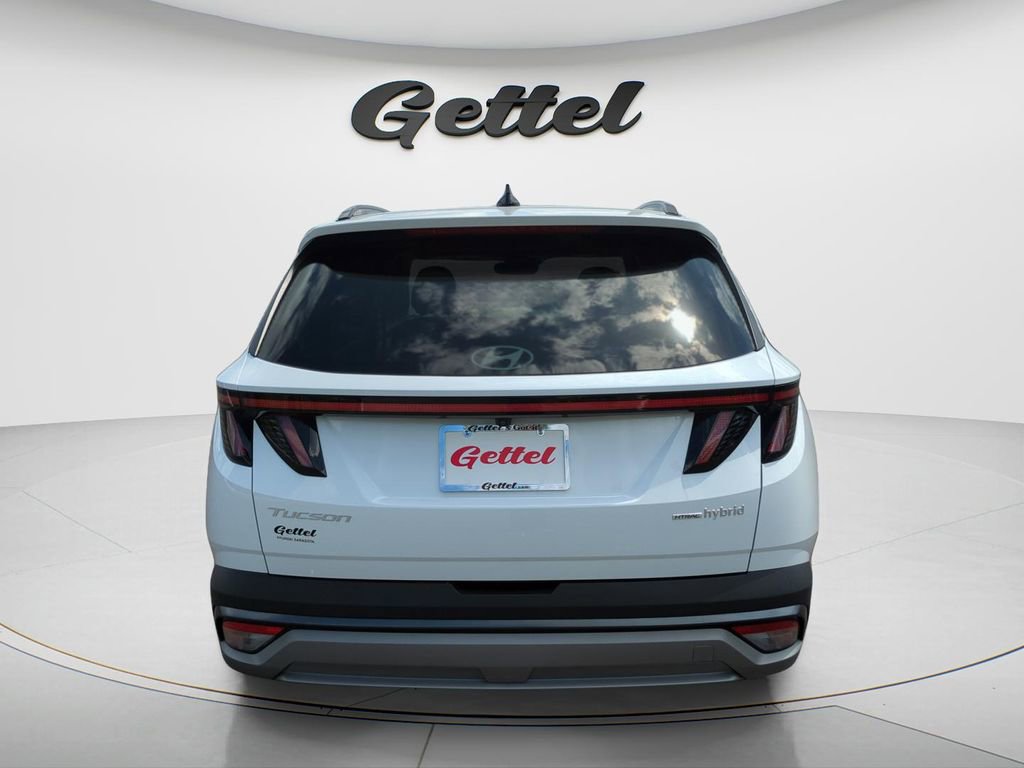 Certified 2025 Hyundai Tucson SEL AWD/4WD image 5