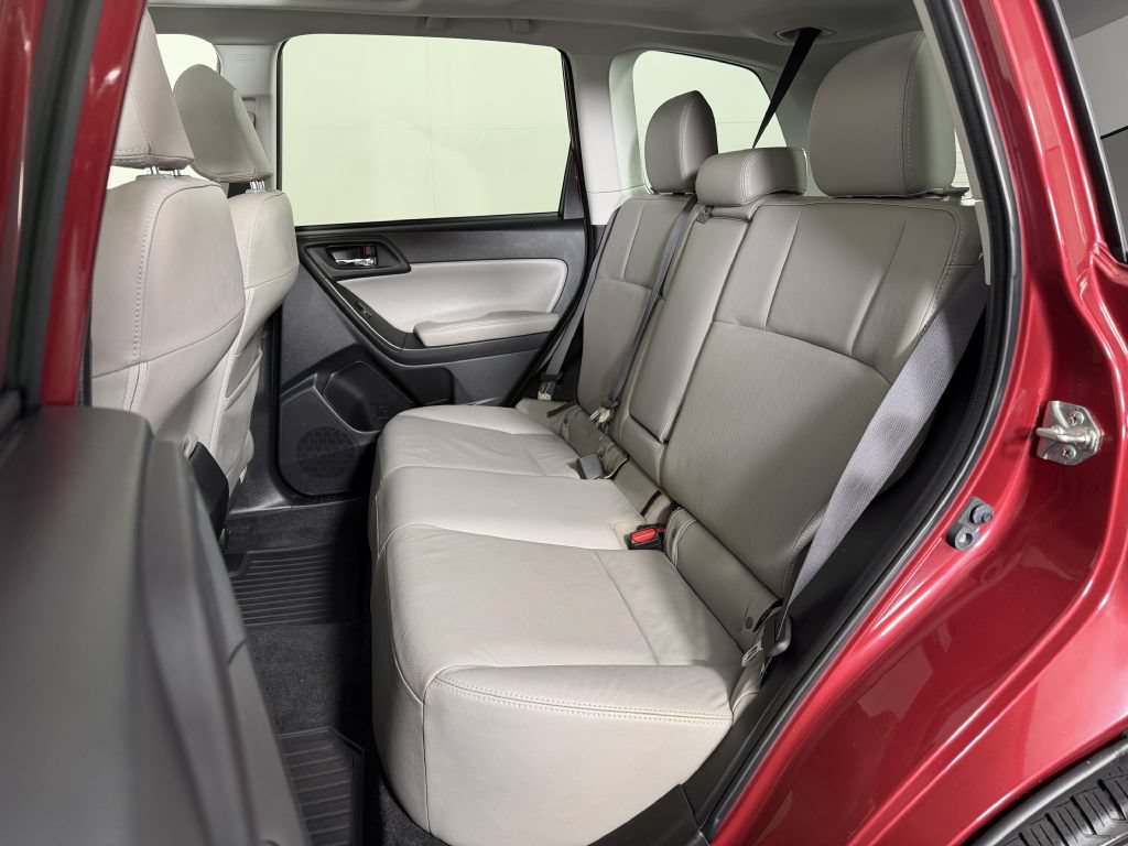 Used 2014 Subaru Forester 2.5i Limited AWD/4WD image 21