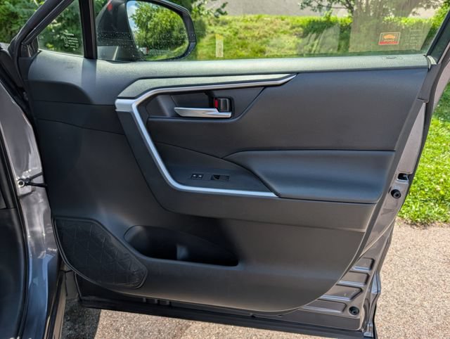 Used 2019 Toyota RAV4 XLE w/ Convenience Package AWD/4WD image 34