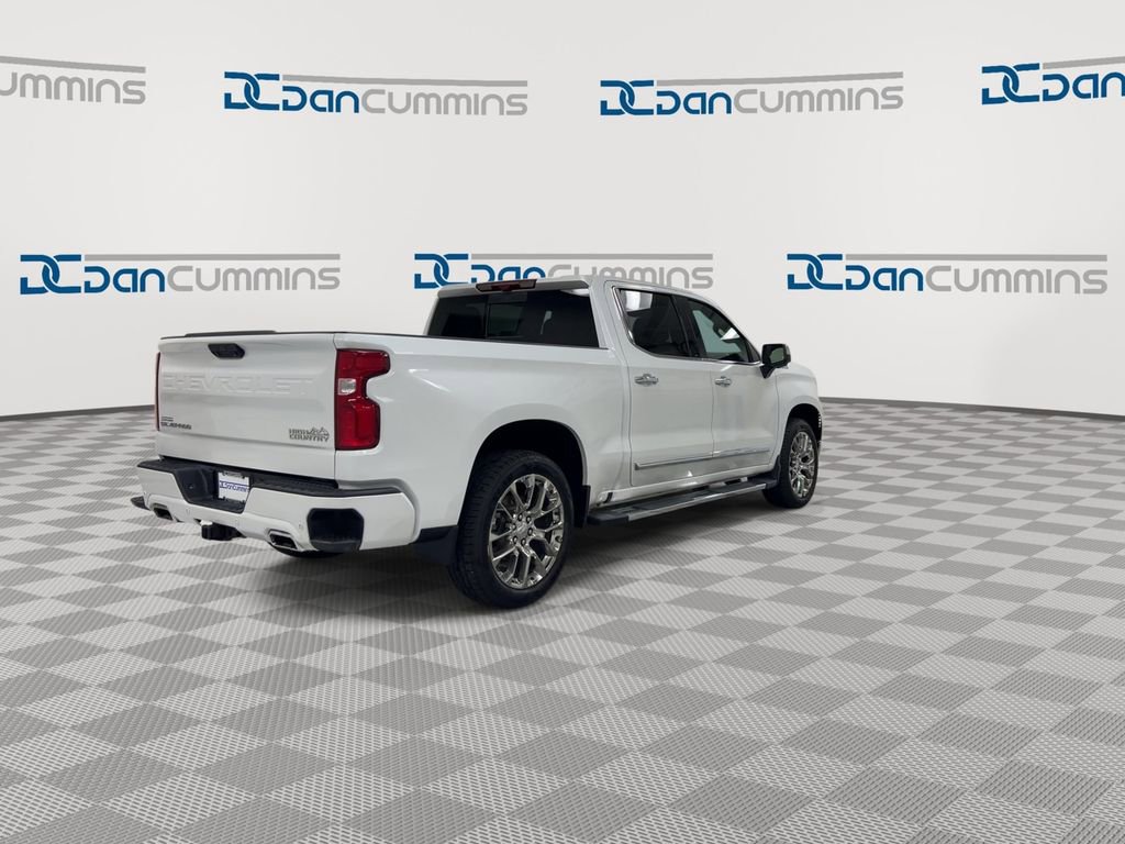 Used 2025 Chevrolet Silverado 1500 High Country w/ Technology Package image 8