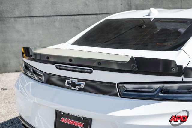 Used 2018 Chevrolet Camaro SS image 30