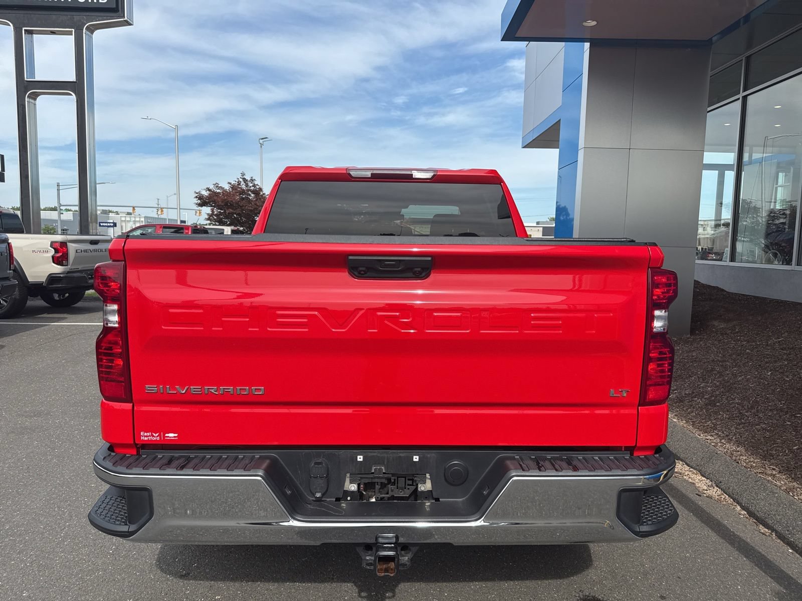 Used 2024 Chevrolet Silverado 1500 LT AWD/4WD image 7