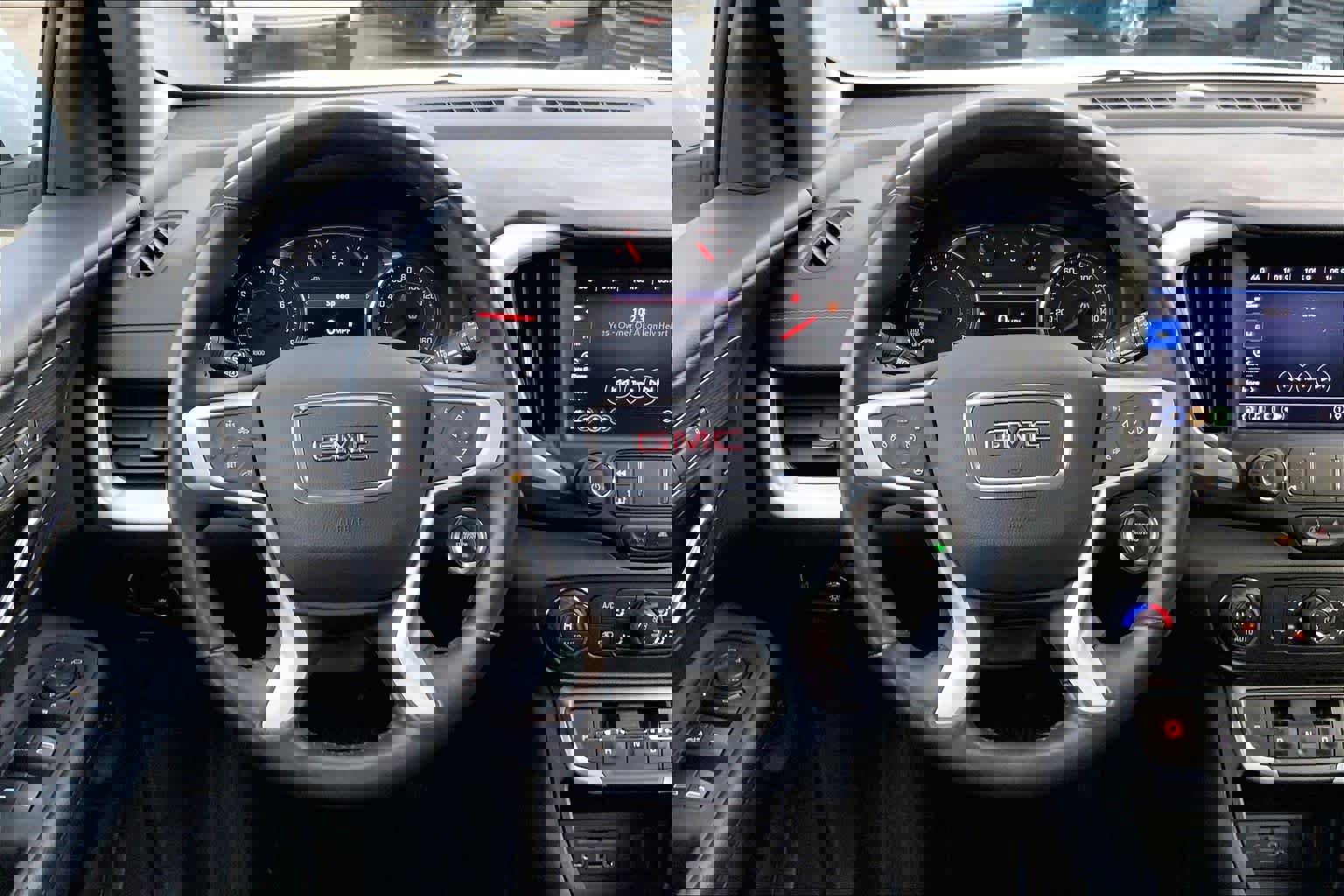 Used 2022 GMC Terrain SLT image 4