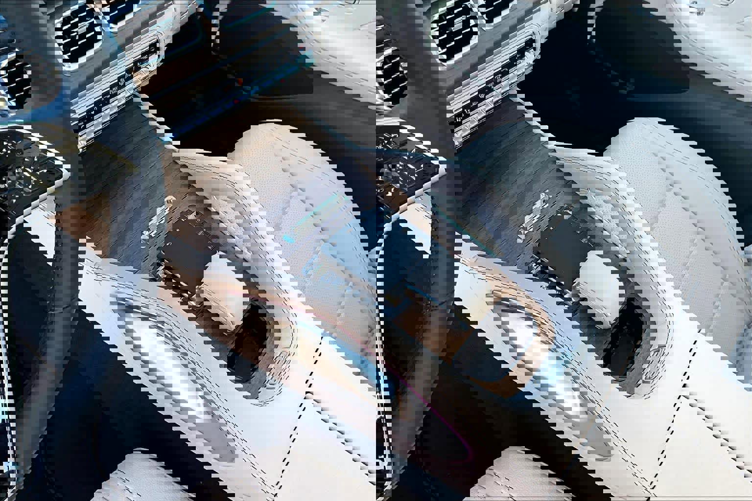 Used 2024 Mercedes-Benz GLE 350 4MATIC image 16