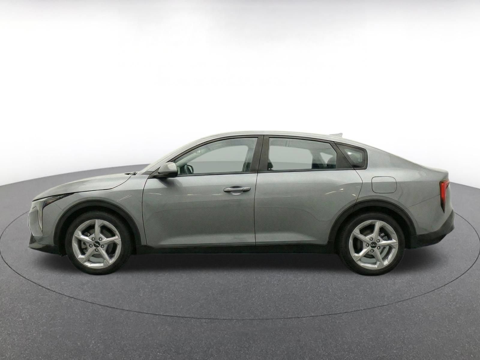 Used 2025 Kia K4 FWD image 4
