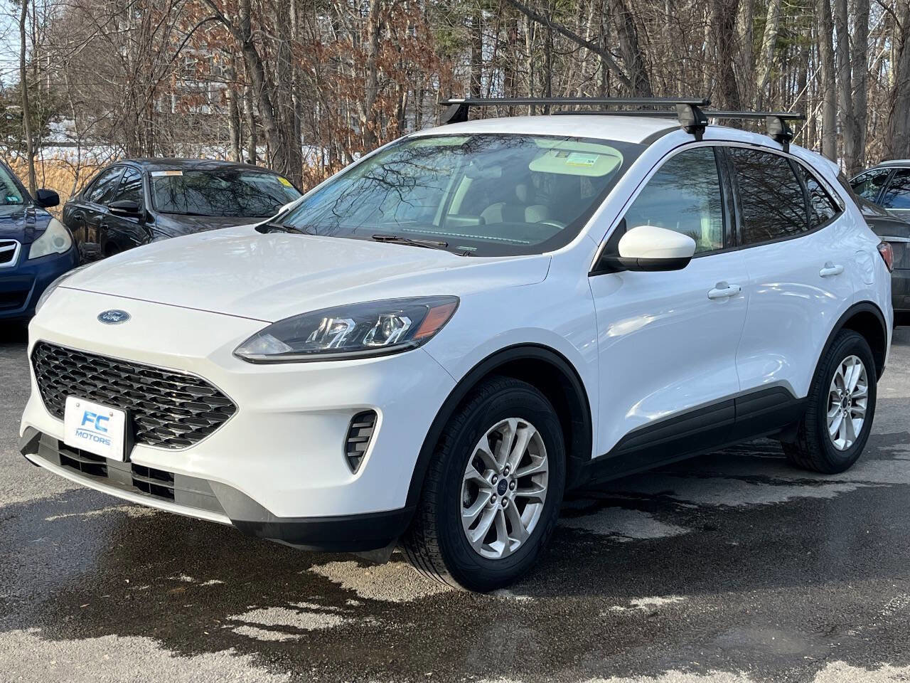 Used 2020 Ford Escape SE image 3
