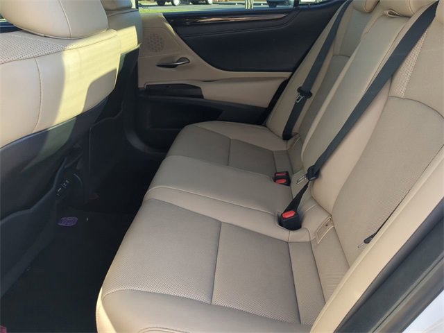 Used 2021 Lexus ES 350 w/ Premium Package image 13