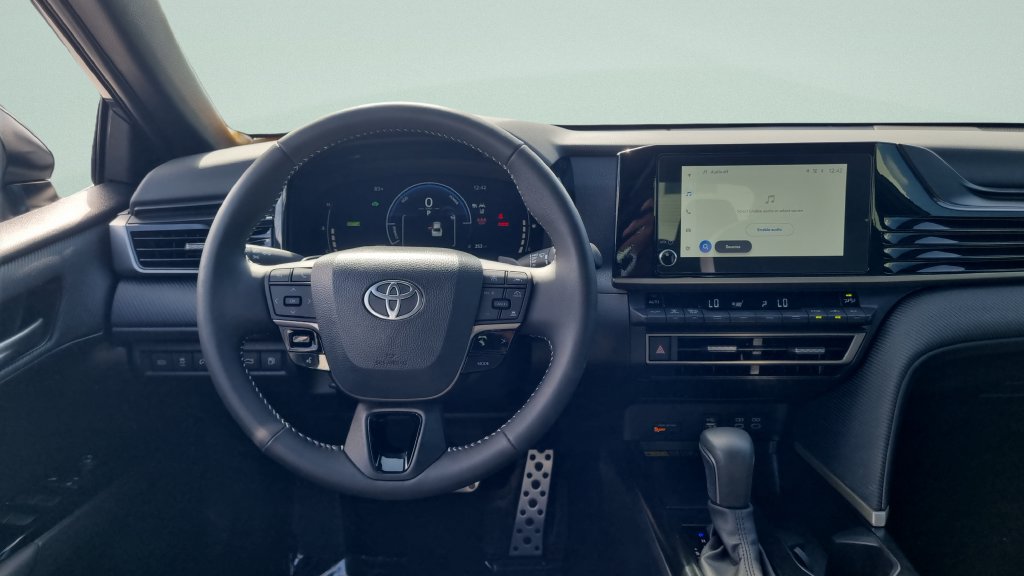 Used 2025 Toyota Camry LE FWD image 15