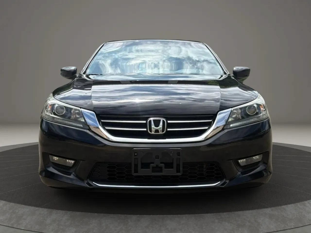 Used 2015 Honda Accord Sport image 3