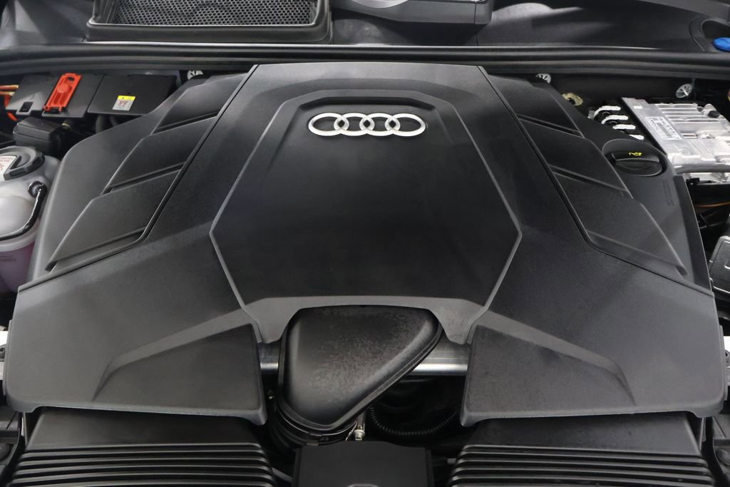 Used 2025 Audi Q8 Premium Plus w/ Premium Plus Package AWD/4WD image 29