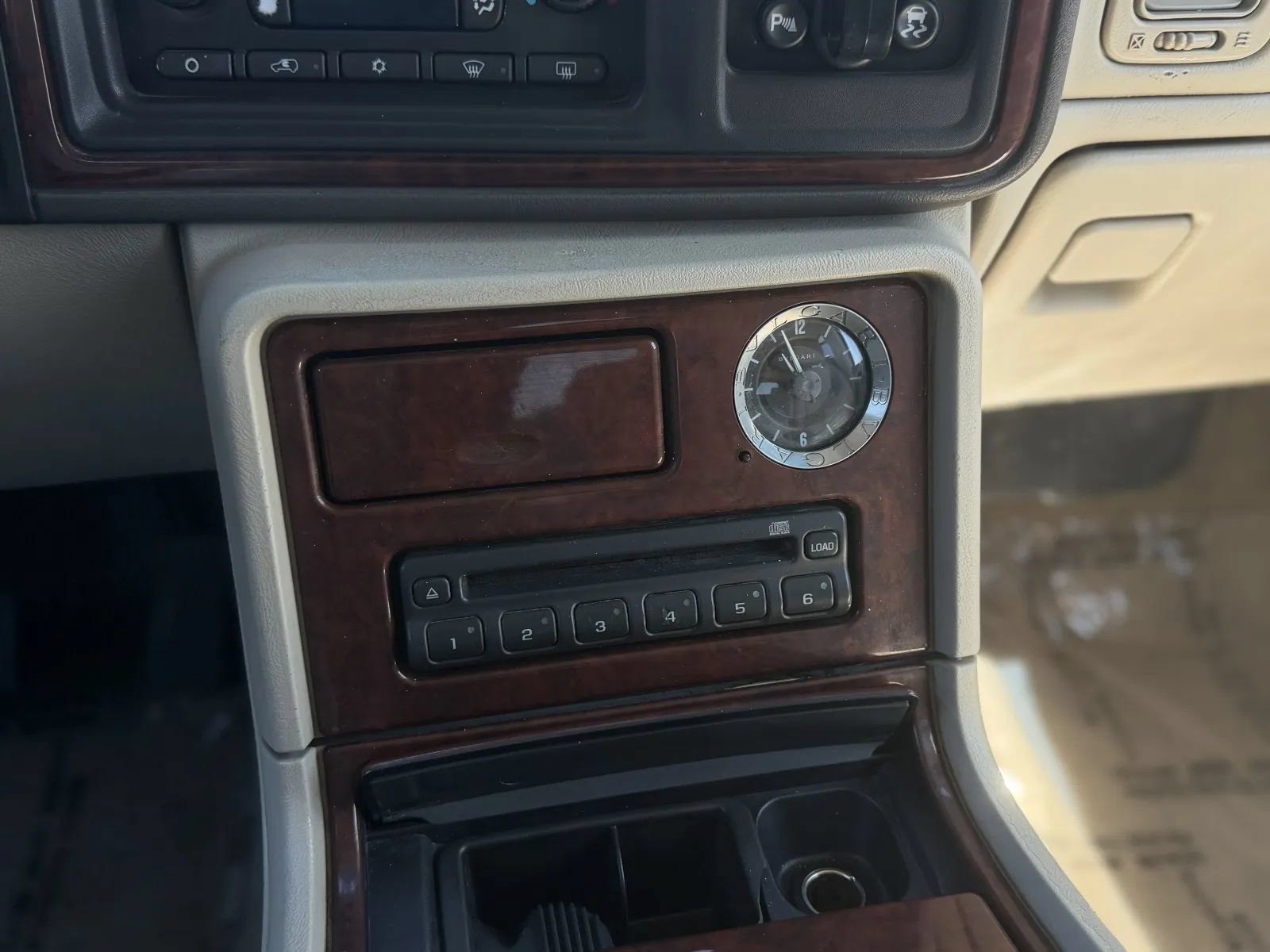 Used 2005 Cadillac Escalade AWD image 30
