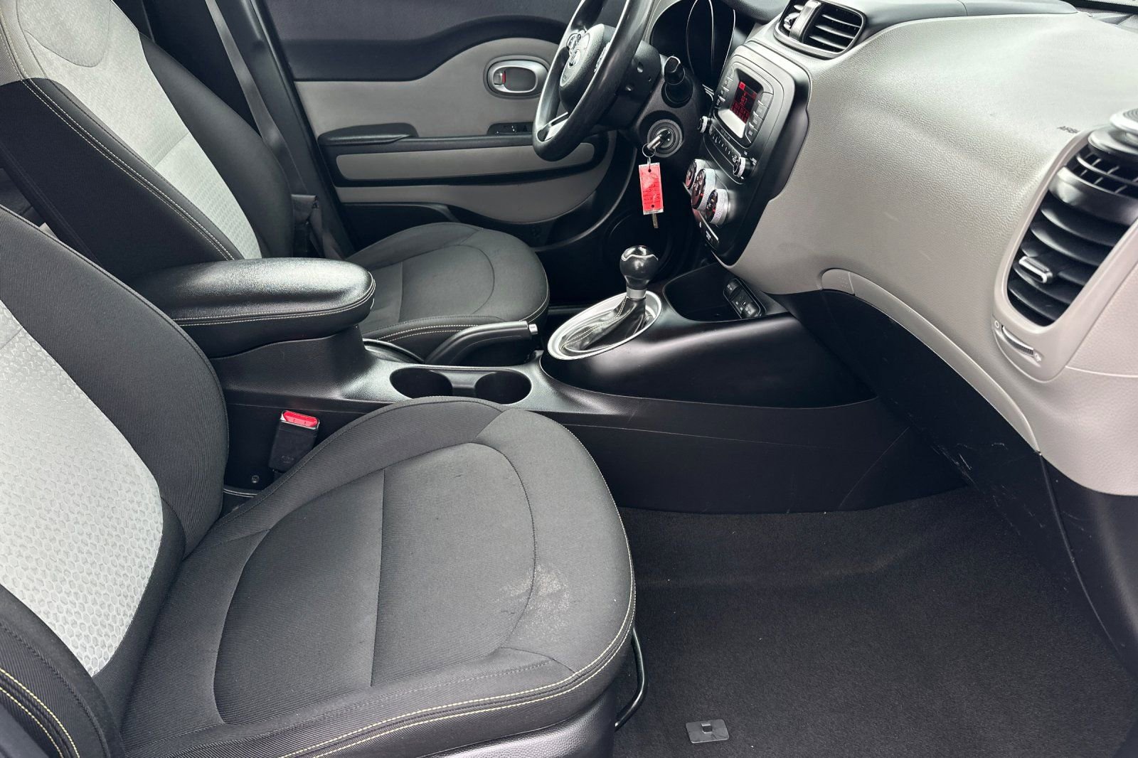 Used 2014 Kia Soul + FWD image 16