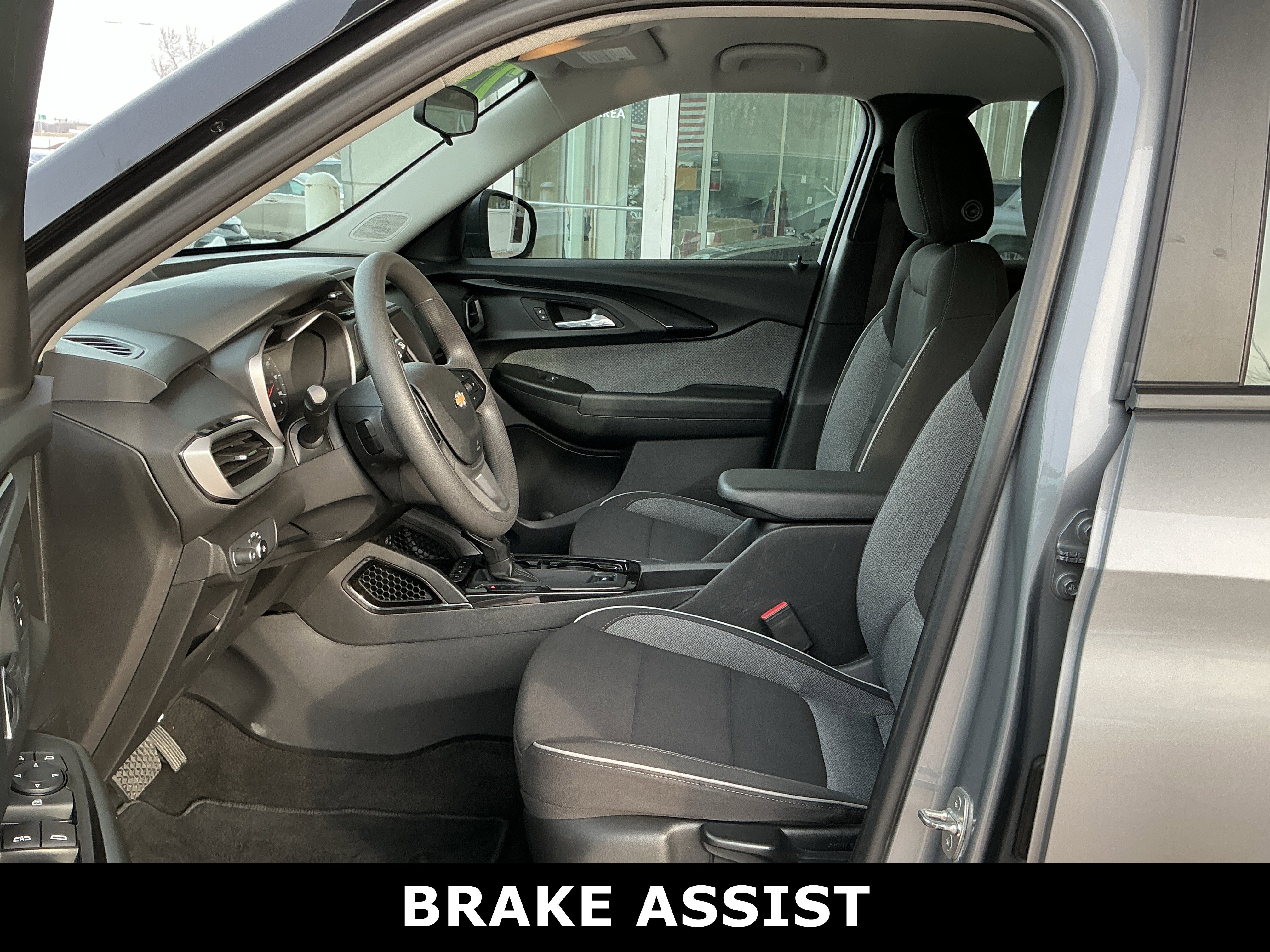 Used 2023 Chevrolet TrailBlazer LS image 7