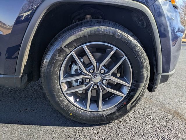 Used 2018 Jeep Grand Cherokee Limited image 11