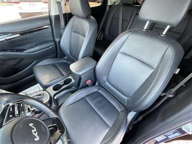 Used 2023 Kia Seltos EX image 15