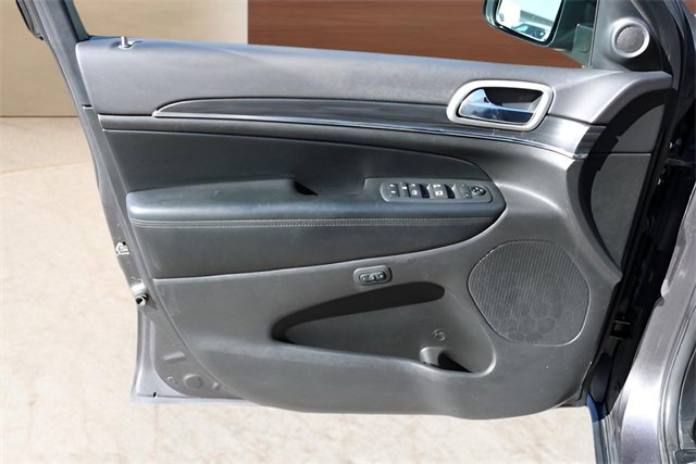 Used 2020 Jeep Grand Cherokee Limited w/ Luxury Group II image 11