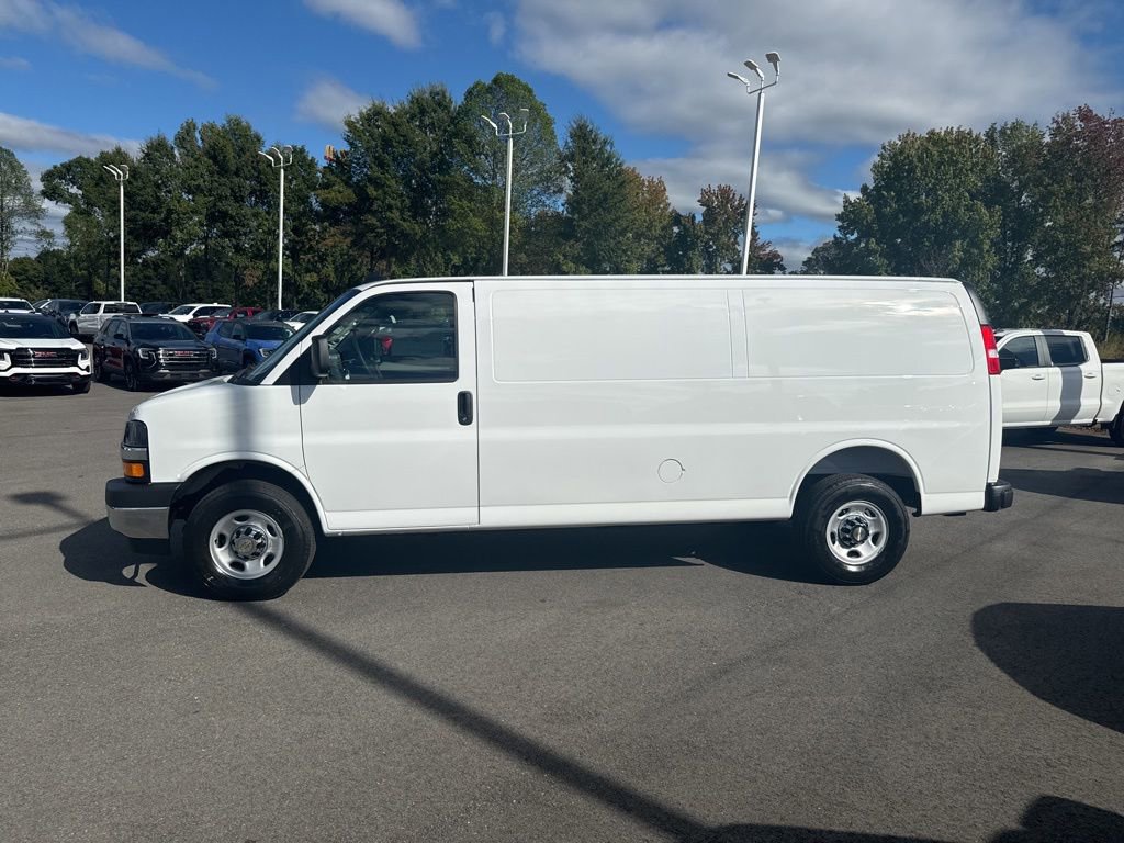 New 2025 Chevrolet Express 3500 Extended w/ Driver Convenience Package RWD image 2