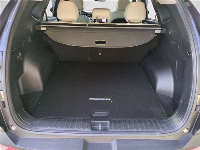 Used 2022 Hyundai Tucson Limited AWD/4WD image 6