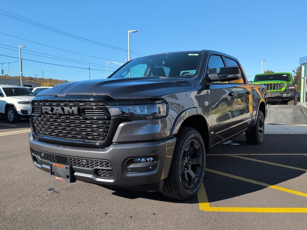 New 2026 RAM 1500 4x4 Crew Cab image 3