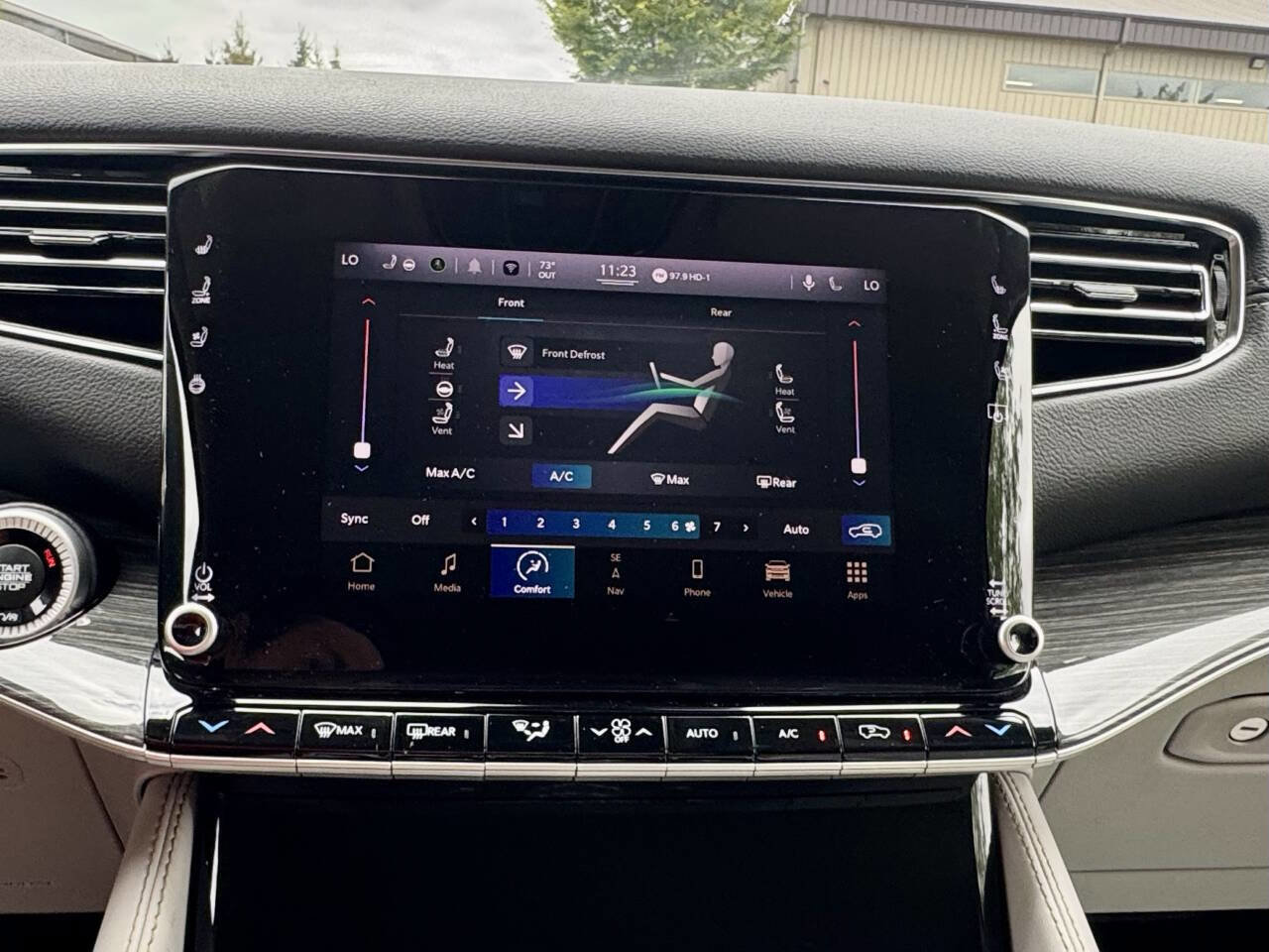 Used 2022 Jeep Wagoneer Series III image 28