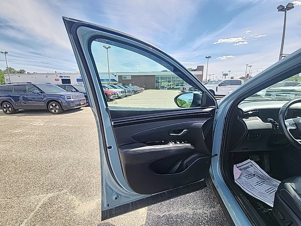 Certified 2023 Hyundai Santa Cruz Limited AWD/4WD image 12
