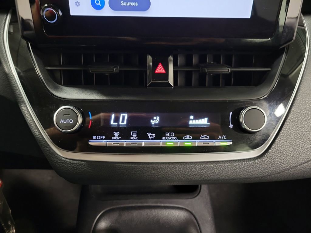 Used 2023 Toyota Corolla LE FWD image 17