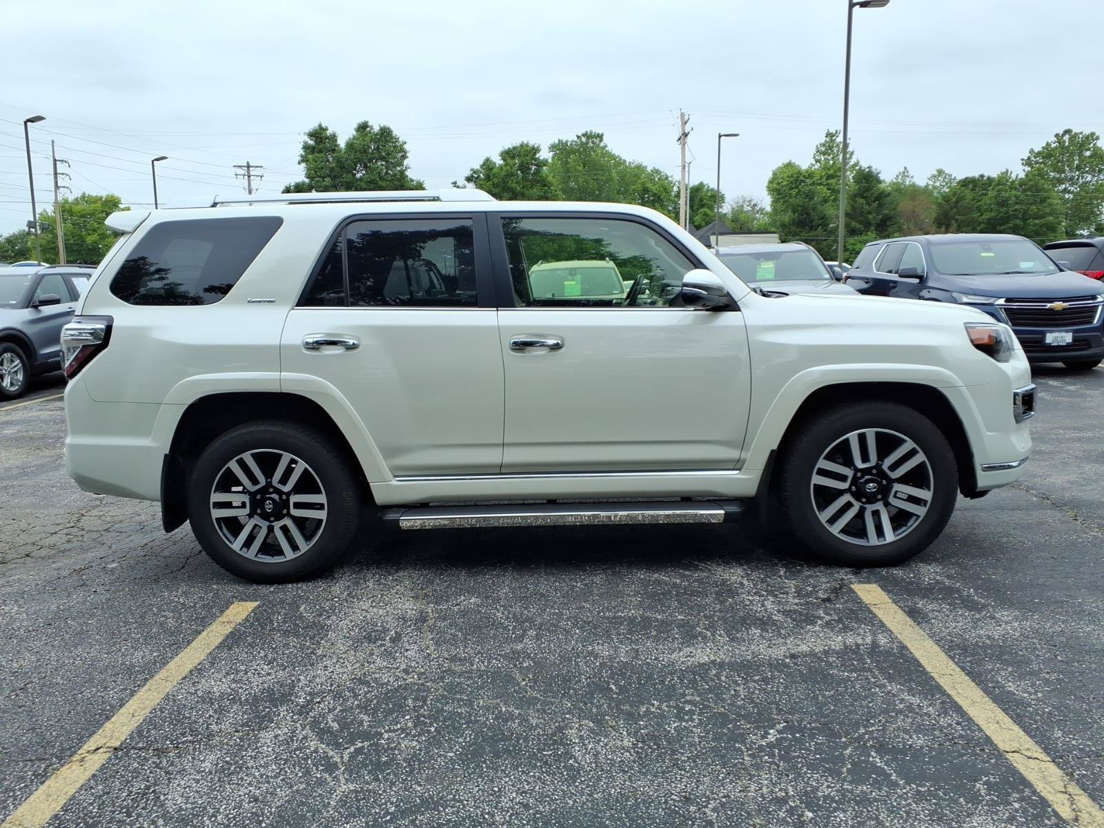 Used 2023 Toyota 4Runner Limited AWD/4WD image 30
