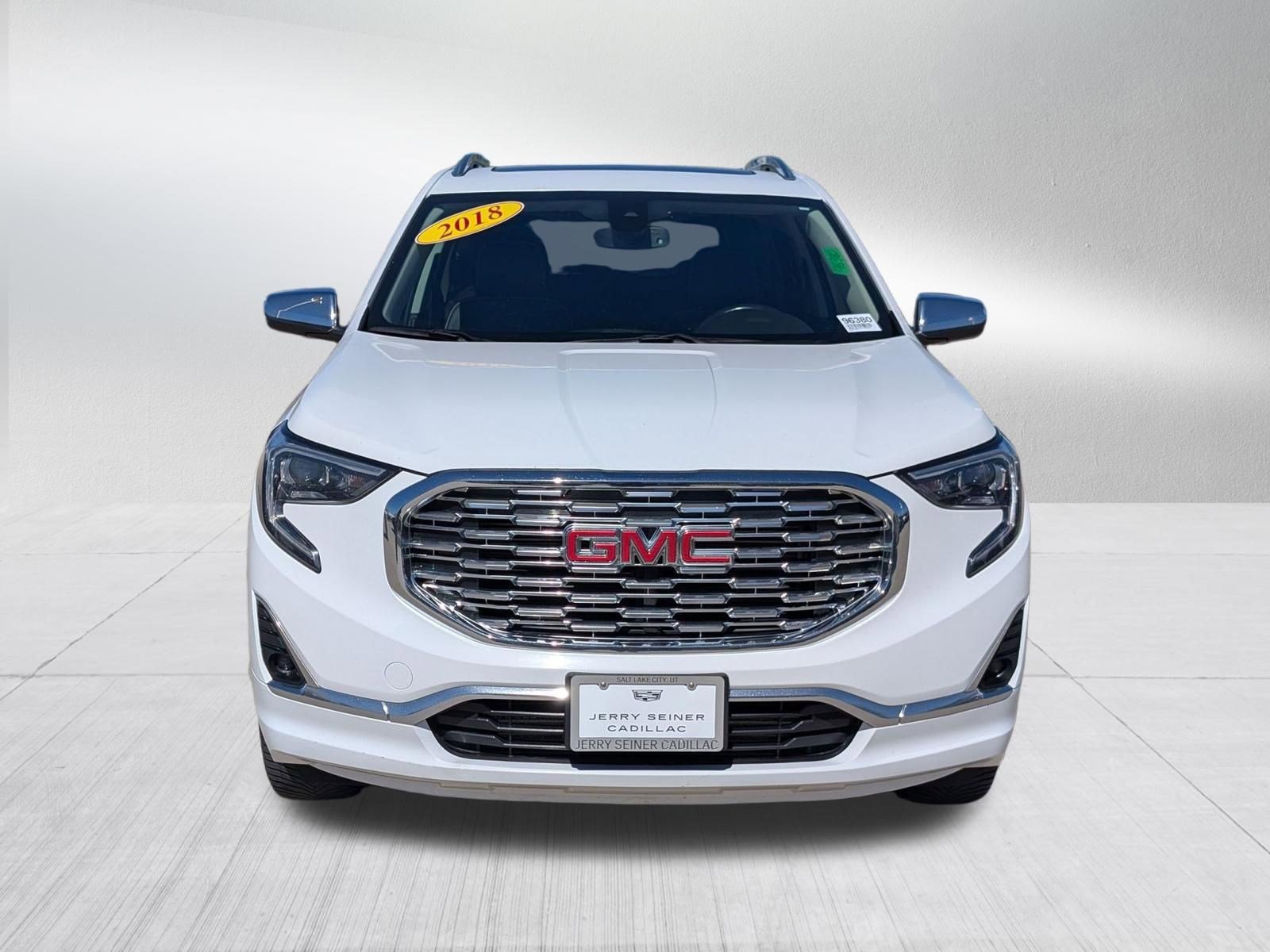 Used 2018 GMC Terrain Denali w/ Comfort Package image 8