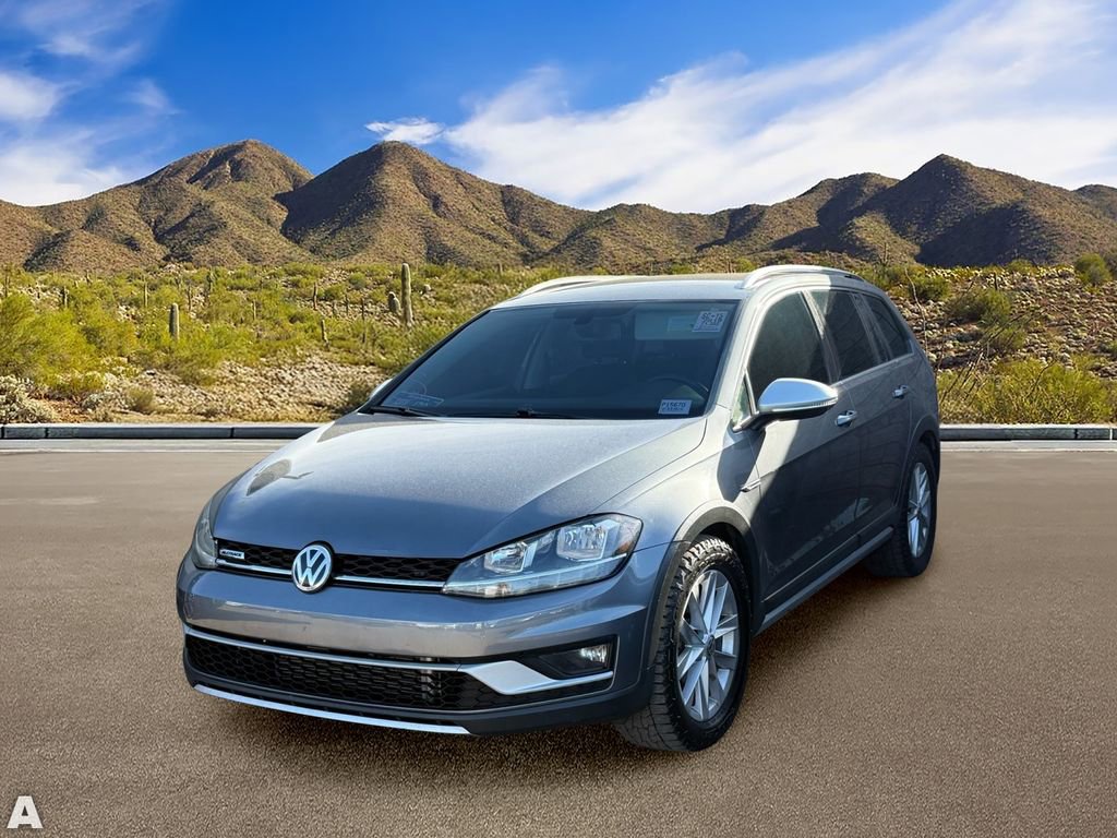 Used 2019 Volkswagen Golf Alltrack S image 2