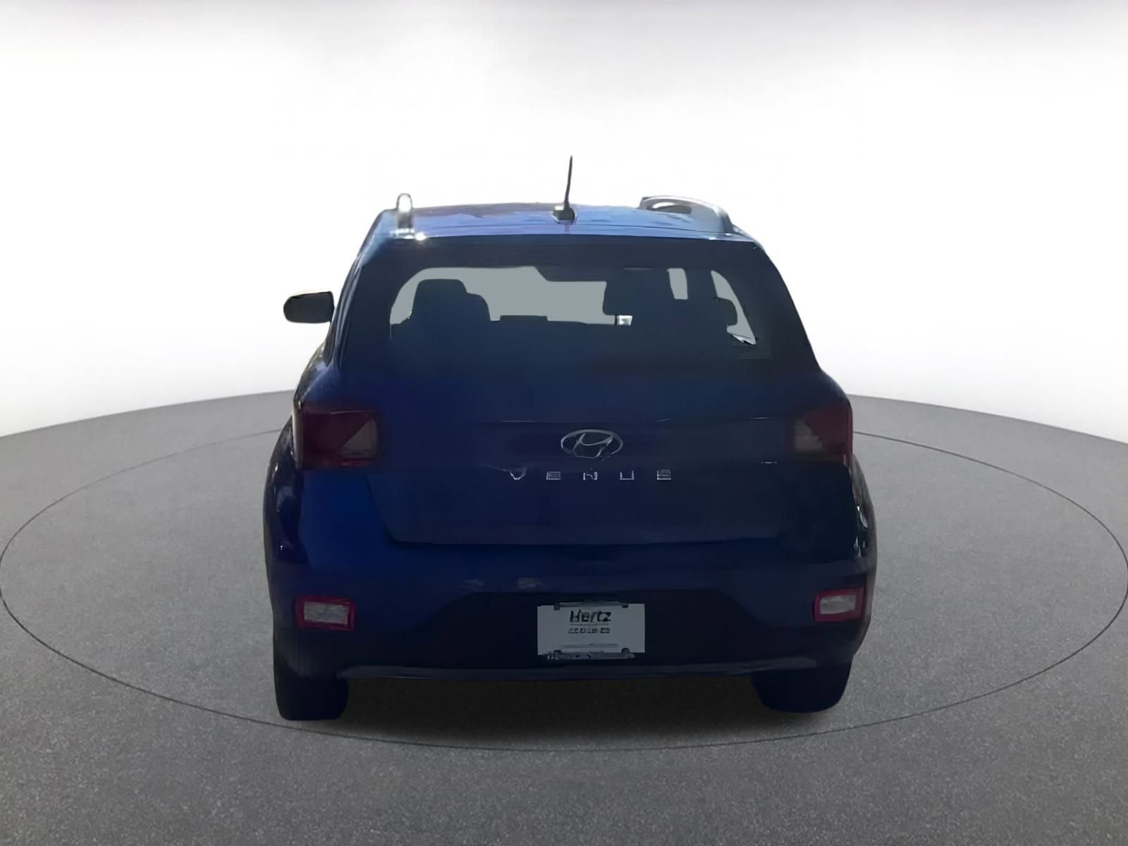 Used 2025 Hyundai Venue SEL image 11
