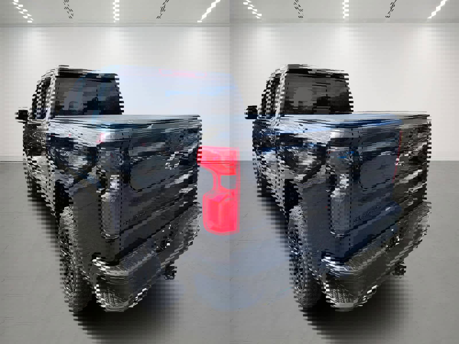 Used 2024 Chevrolet Silverado 1500 LT Trail Boss w/ Convenience Package II image 4