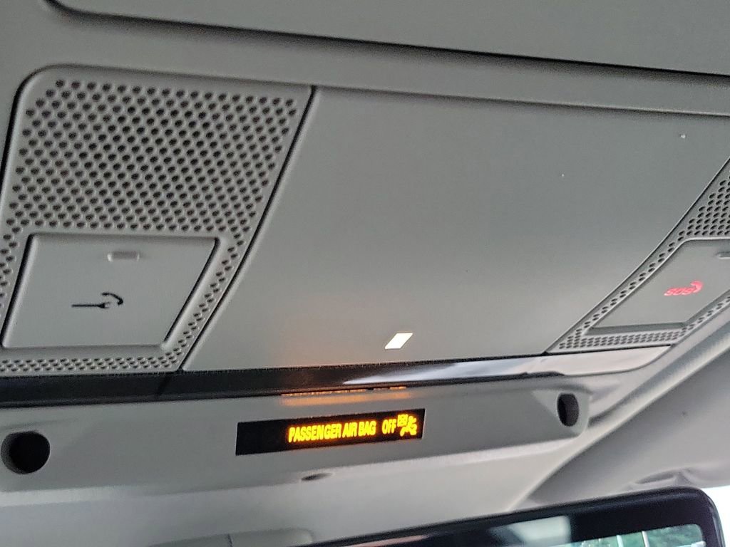 Used 2021 Land Rover Defender 110 SE image 23