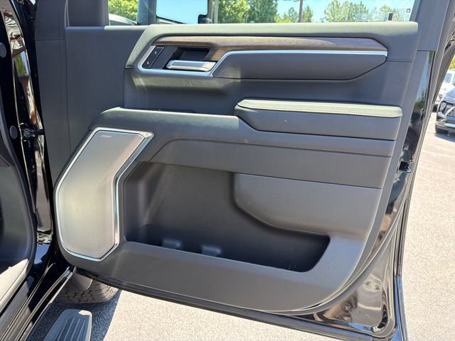 Used 2025 Chevrolet Silverado 3500 High Country w/ High Country Premium Package AWD/4WD image 14