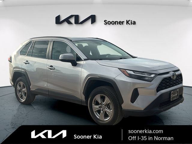 Used 2024 Toyota RAV4 XLE FWD image 1