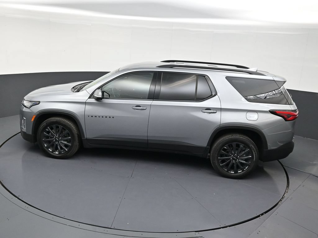Used 2023 Chevrolet Traverse RS FWD image 10