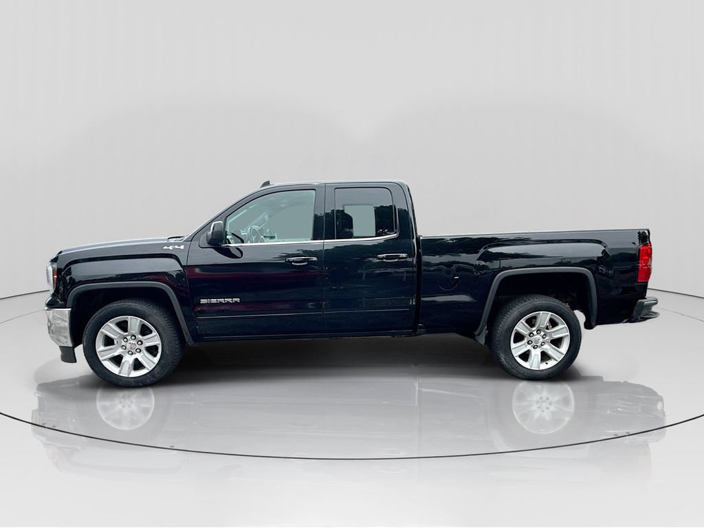 Used 2018 GMC Sierra 1500 SLE w/ SLE Value Package AWD/4WD image 4