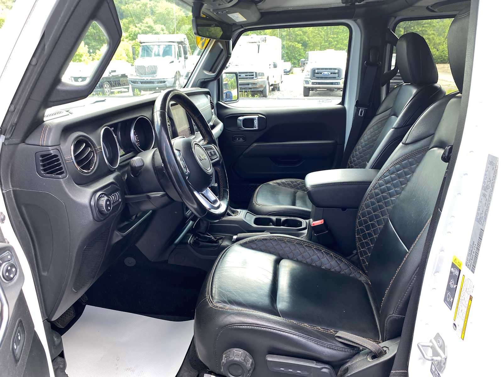 Used 2021 Jeep Gladiator Overland image 8