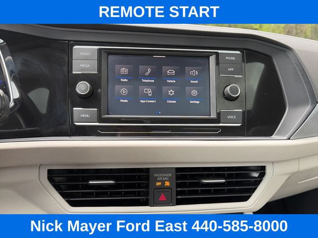 Used 2023 Volkswagen Jetta SE w/ Panoramic Sunroof Package FWD image 23