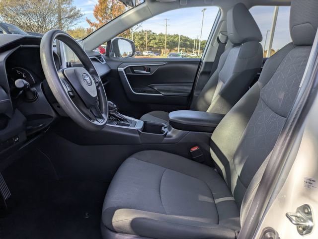 Used 2024 Toyota RAV4 XLE image 26